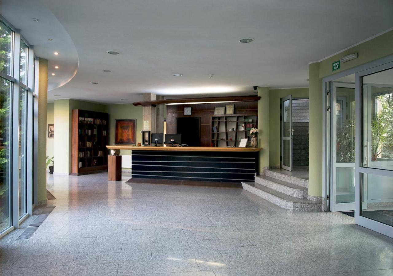 Hotel Atrium Тиргу-Секуєск Екстер'єр фото